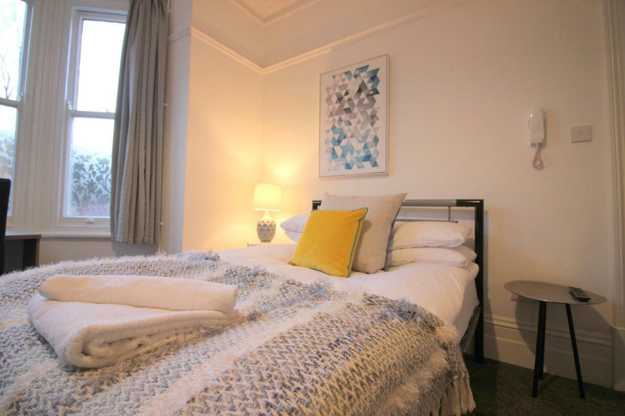 Cambridge City Rooms by Paymán Club Esterno foto